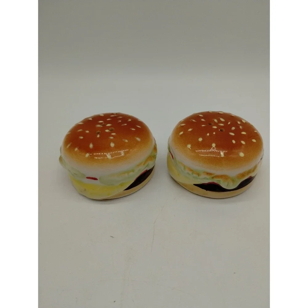 Ceramic Cheeseburgers Salt And Pepper Shakers Stoppers Intact